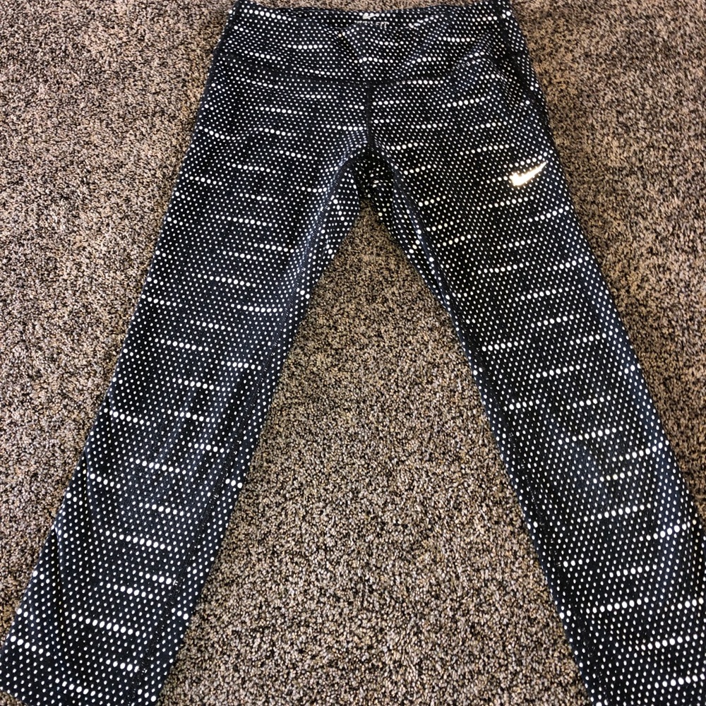 Nike Crop Leggings